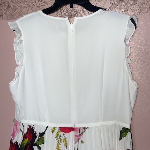 Ted Baker London Rommana Pleated Floral Dress 4 - Picture 4 of 9